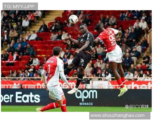 里昂主场大胜那不勒斯四球狂潮绝杀瞬间点燃全场激情